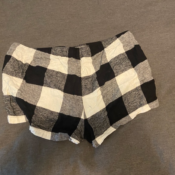 Old navy pajama shorts - Picture 2 of 3